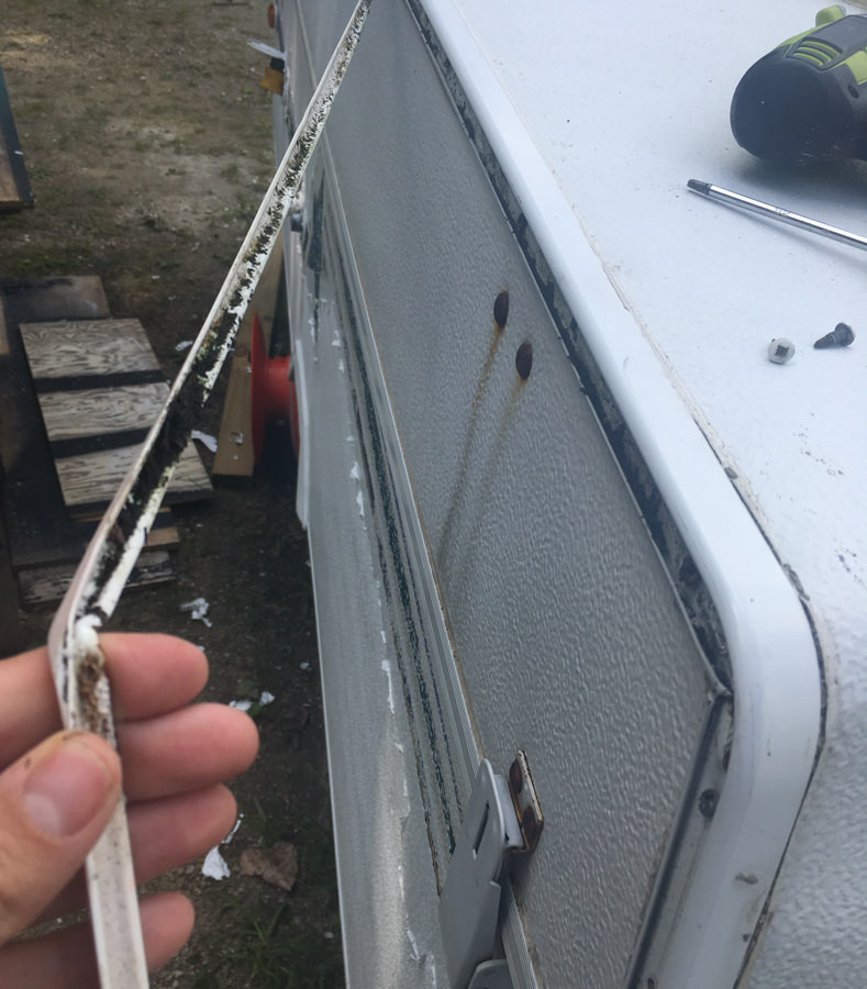 how to remove metal trim from camper