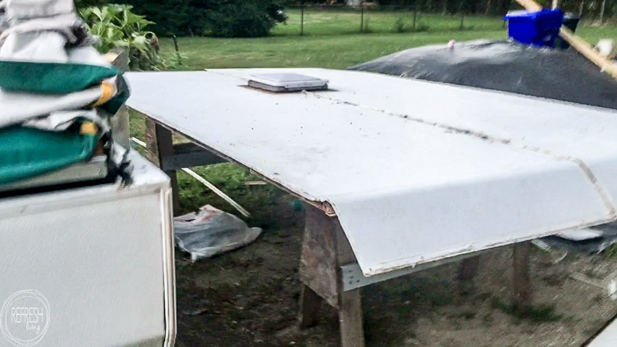 remove the roof of a pop up camper to replace rotted wood from water damage