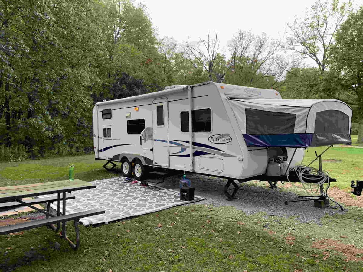 before image of 2006 trailcruiser hybrid camper with bunks