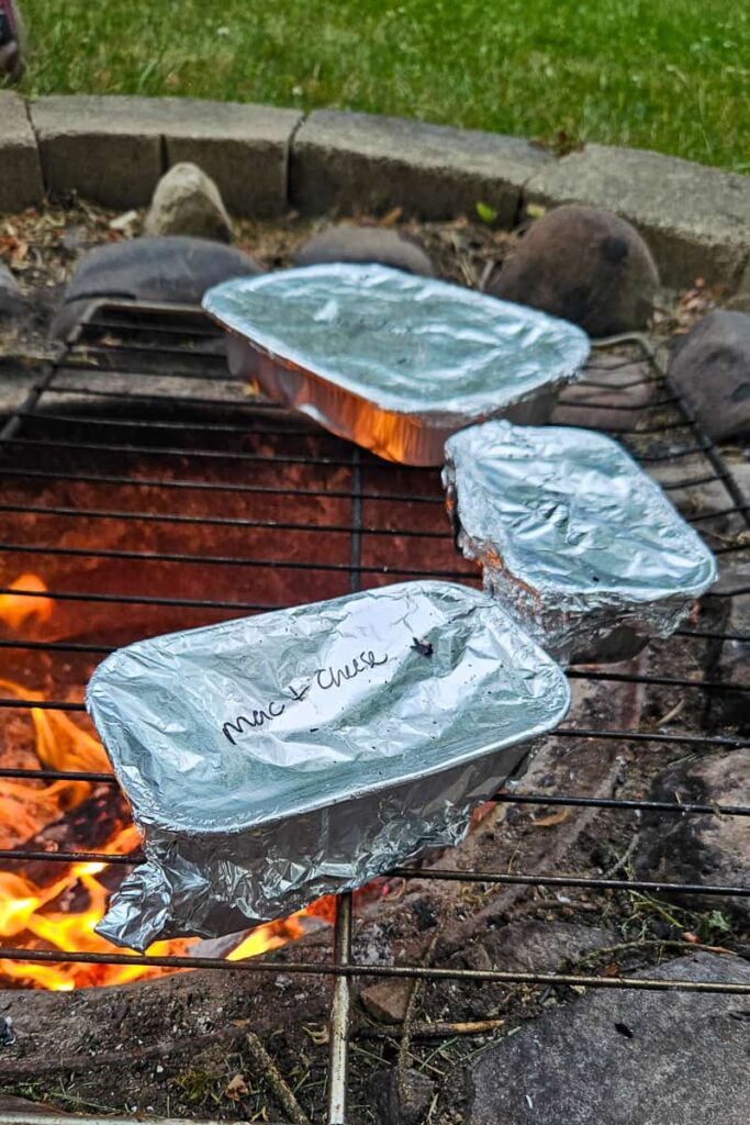 How to cook mac and cheese over the campfire with this easy recipe