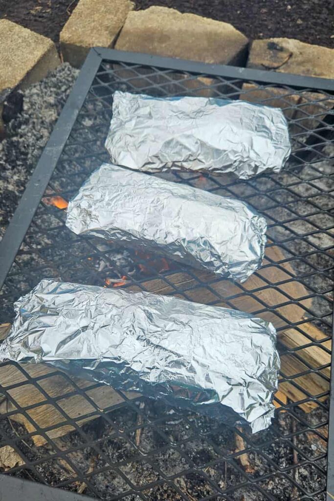how to cook foil packets on campfire
